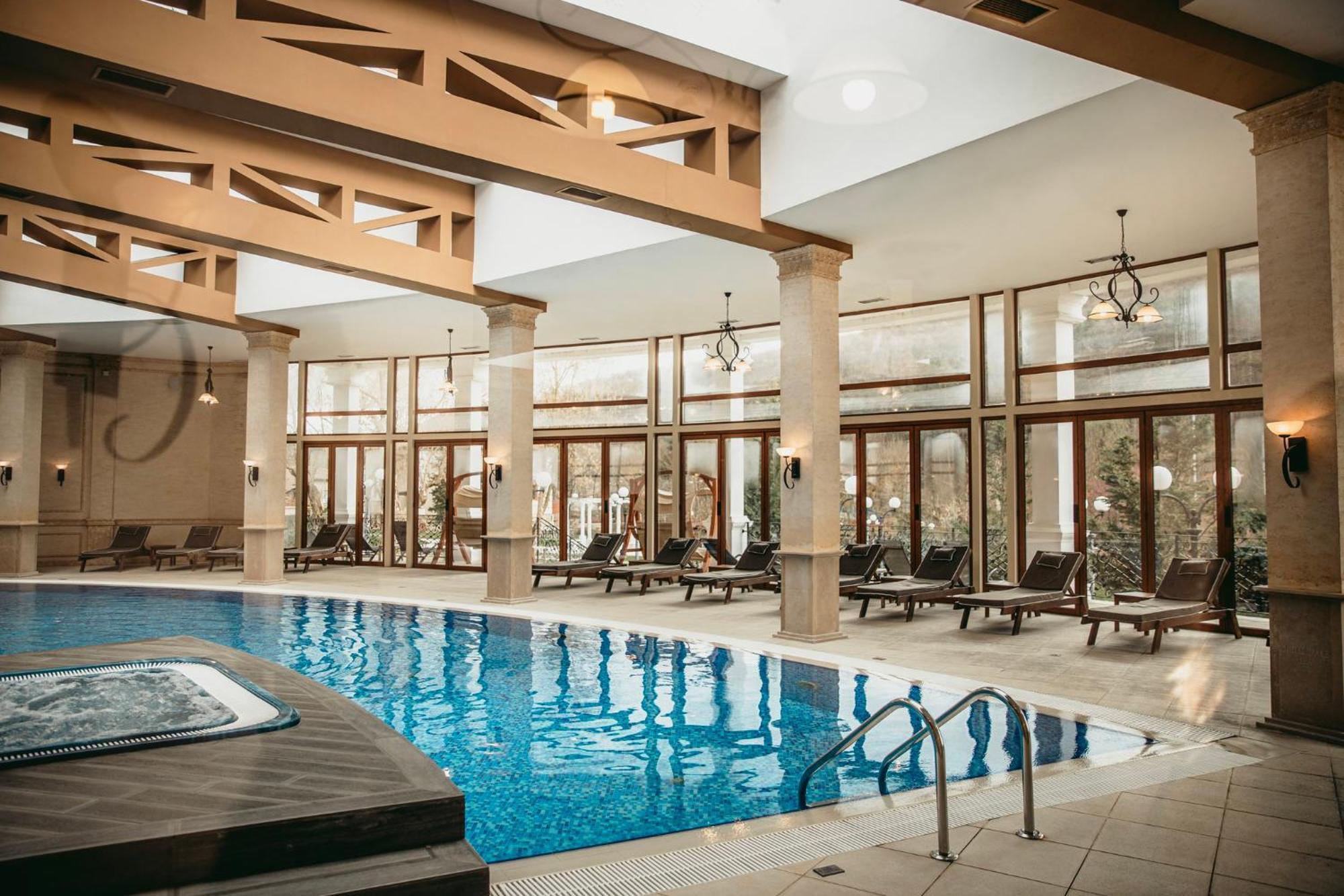 Midalidare Hotel & Spa Mogilovo Ngoại thất bức ảnh