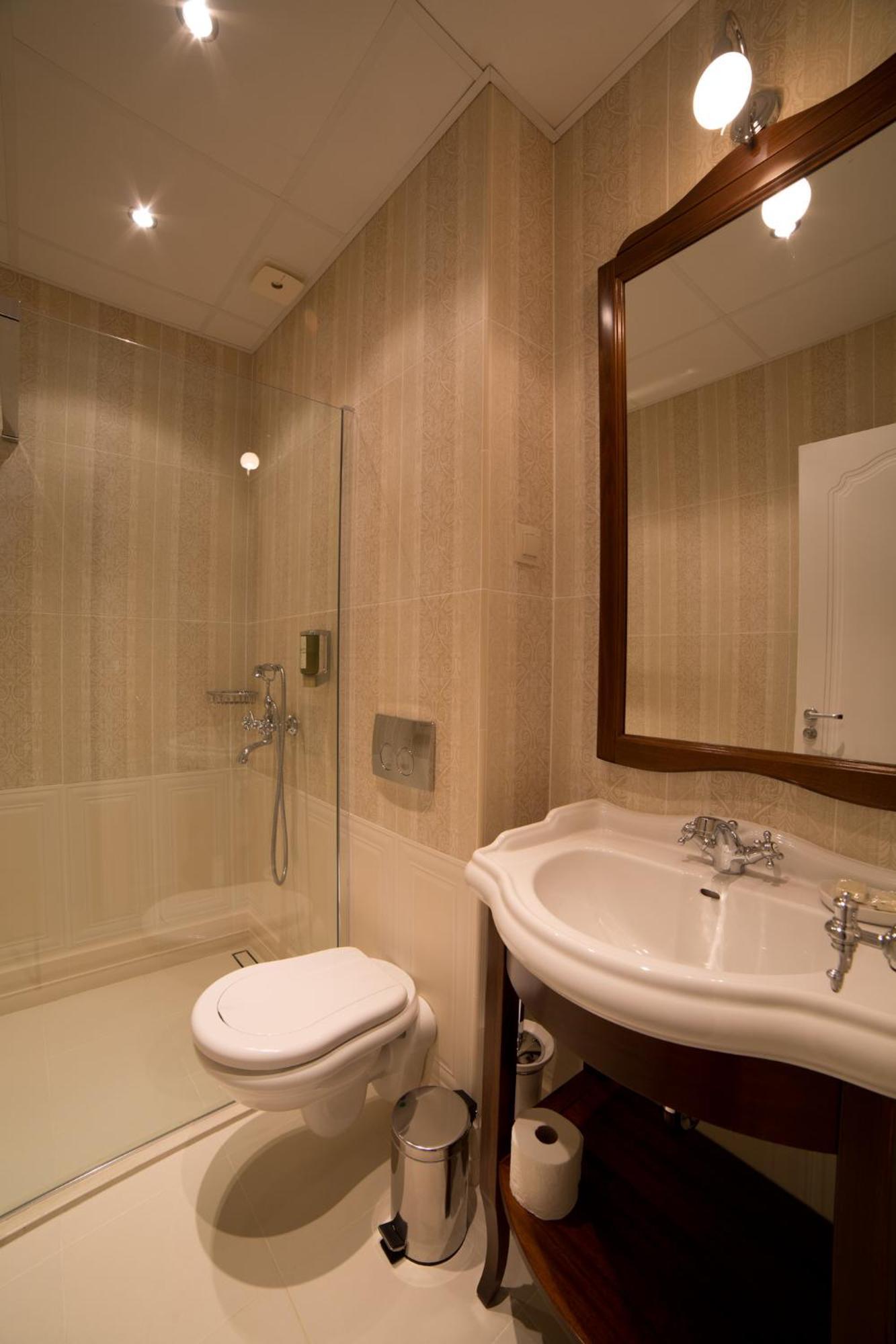 Midalidare Hotel & Spa Mogilovo Ngoại thất bức ảnh